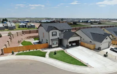 Private Corner Lot w/Hot Tub on Cul-de-sac w/Large Backyard & Mountain Views Hotels near Men's Wearhouse