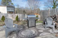 Black Mountain Retreat! Pool/HotTub/Games/FirePit
