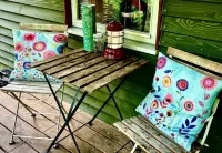 Daisy-a romantic logcabin hiding amongst the trees