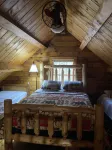 Private creek cabin with hot tub nestled in the foothills of Cheat mountain