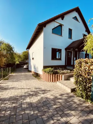 Apartment Ankerplatz - directly on the lake! Hotels in Bitterfeld-Wolfen