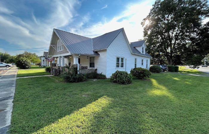 Spring is in the Air! Plan Your Visit Today in the Beautiful Sequatchie Valley!