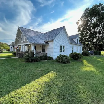 Book Today for Your Fall Getaway to the Beautiful Sequatchie Valley