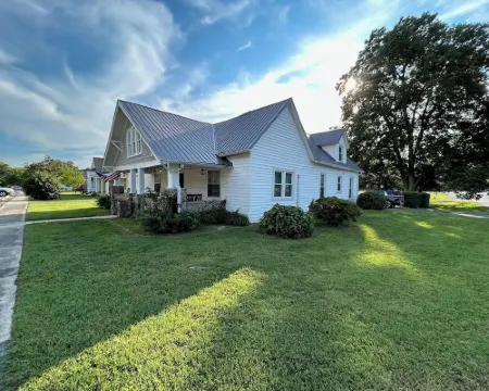 Book Today for Your Fall Getaway to the Beautiful Sequatchie Valley Hotels in Dunlap