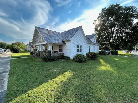 Book Today for Your Fall Getaway to the Beautiful Sequatchie Valley