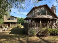 Tranquil Chalet - Nottely Riverfront, Starlink w/ Roku TV, Easy River Access Hotels in Notla