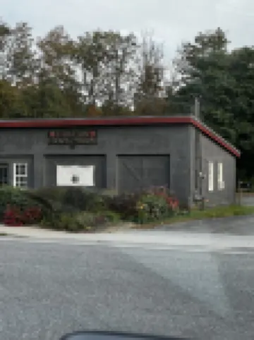 5 minute walk to lifts and Stratton Village! Cozy fireplace with a private patio