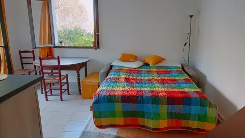 Loue Studio à Serra Di Ferro Idéal Pour 2 Personnes, Entièrement Rénové فنادق في Serra-di-Ferro