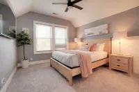 Beautiful & Cozy OBX Getaway! Centrally located with EV charger. Hotels near Wright Brothers National Memorial