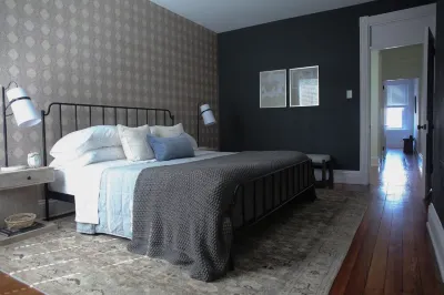 Brand New 4bd, 2ba Lancaster Center City Townhome Hotel dekat Franklin & Marshall College