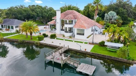 Crystal River Manatee Palace A Waterfront Retreat   HEATED POOL!