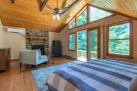 ❤ Cozy Log Cabin w/Stunning View! Waterfall, 3 Fireplaces, Arcade, Stocked!