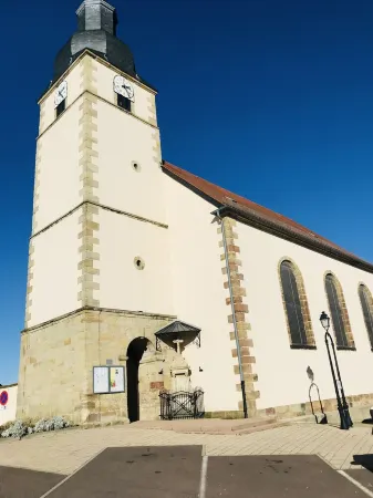 Apartment in quiet village house Отели рядом с достопримечательностью «Gare Routière»