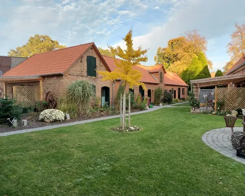 The village island - Swienstall vacation home Hotels in Trebel