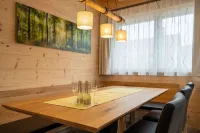 Alb Chalet: Detached vacation home with whirlpool, infrared cabin and wood-burning stove