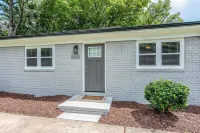 The Forest • Downtown Raleigh ~Newly Renovated