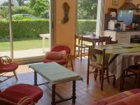 Twin detached villas 100m from the beach Hotels in Tregunc