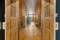 THE URBAN COWBOY | Historic loft meets the spirit of the cowboy Hotels in Llano
