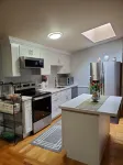 Home 5-7 minutes from Sea-Tac airport, - Homestays