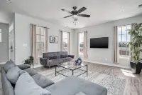 4 Bedroom Cottage - 5 Minutes from both beaches