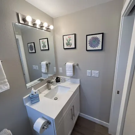 Cozy 1 bedroom in the heart of Brighton