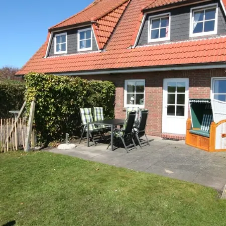 Komf. Apartment, 5 pers., 3 bedrooms, 2 bathrooms, near Sankt Peter-O. , right on the dike