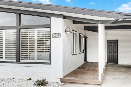 Spacious Mountain Modern Getaway - Hot Tub, Home Theater & Fire Pit