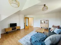 Sunny vacation apartment with balcony near Augsburg