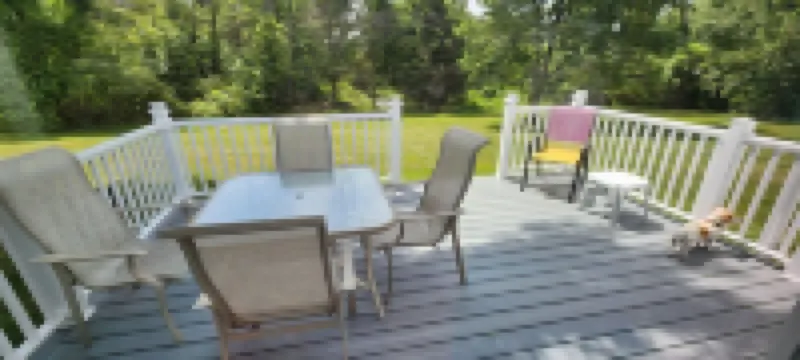 "Cloud Vine" 4-bedroom home in Erie County's North East, PA! Easy access to all!