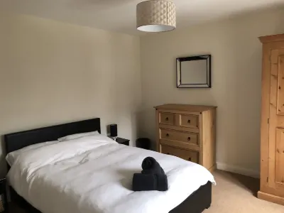 Apartment gem in Harrogate, gateway to The Dales. Pet-friendly!