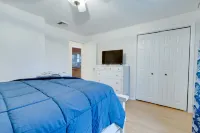 1 Acre, Central Air, Firepit, Fenced Yard, Patio, Dishwasher, Washer/Dryer