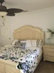 Cudjoe Key 3bdr,2 bath Pool, 20 min from Key West, Ocean Access, Bikes, Canoe