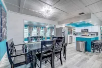 Turquoise Turtle - Private Heated Pool: Relax & Enjoy