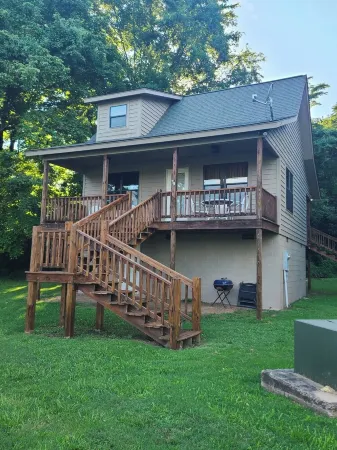Beautiful Secluded Cabin on the White River