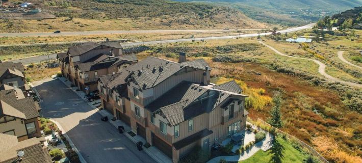 Parks Edge Ski Oasis - 10 minutes to town with gym, hot tub, and pool Hotéis em Wasatch County