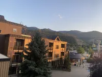 Shared Roof Top Hot Tub Silver Mtn Adjoining Studio Also Available Separately