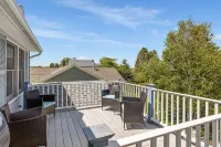 Spacious Beach Villa - Ocean Views - 3 Minute Walk to Shore - Available All Year