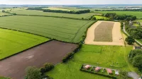 New Cosy Lodge - Self Contained In Rural Location