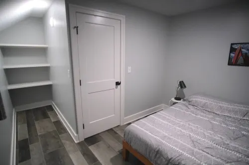 Grand Rapid's 2bedroom apartment, just a quick 3-min drive to DeVos Perform Hall