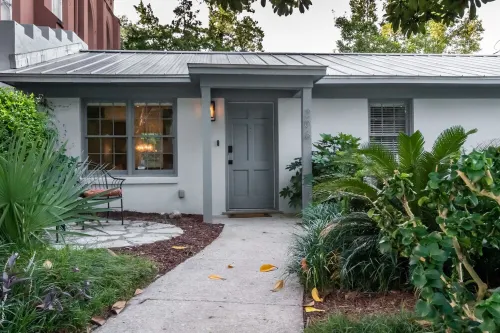 Work? Play? Wedding?  5 ✪ Stay in Historic District