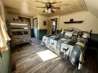 Secluded log cabin in the Shawnee national Forest