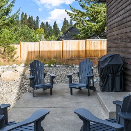 🌄Luxe House - NEW game room, hot tub, firepit, private retreat 🌄