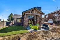 MTN BIKER DREAM ~ along trails ~ gear storage ~ hottub ~ resort amenities Hotels near Deschutes National Forest - Forest Supervisor's Office