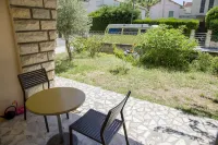 Garden level in quiet family house