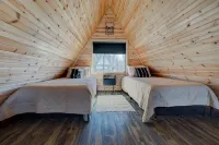 New!  Mountain Top A-Frame cabin, The Triangles-Gorgeous View, Hot Tub!