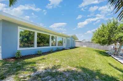 Newly remodeled. Waterfront. 7 min walk from the beach!