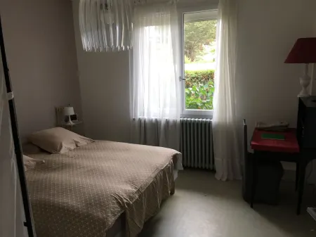Appartement & Jardinet EN Coeur DE Ville