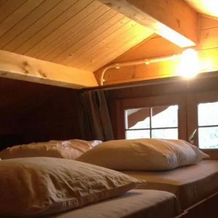 Gemütliches Blockhaus auf Schönem Campingplatz