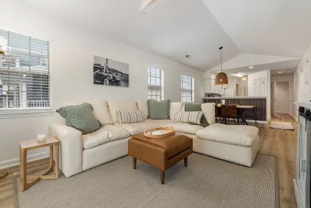 Newly Renovated 3bd/3ba Condo located on True Blue Golf Club.