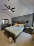 Modern unique 3 bedroom home with indoor fireplace, updated to today standards. Hotels near Lake Houston